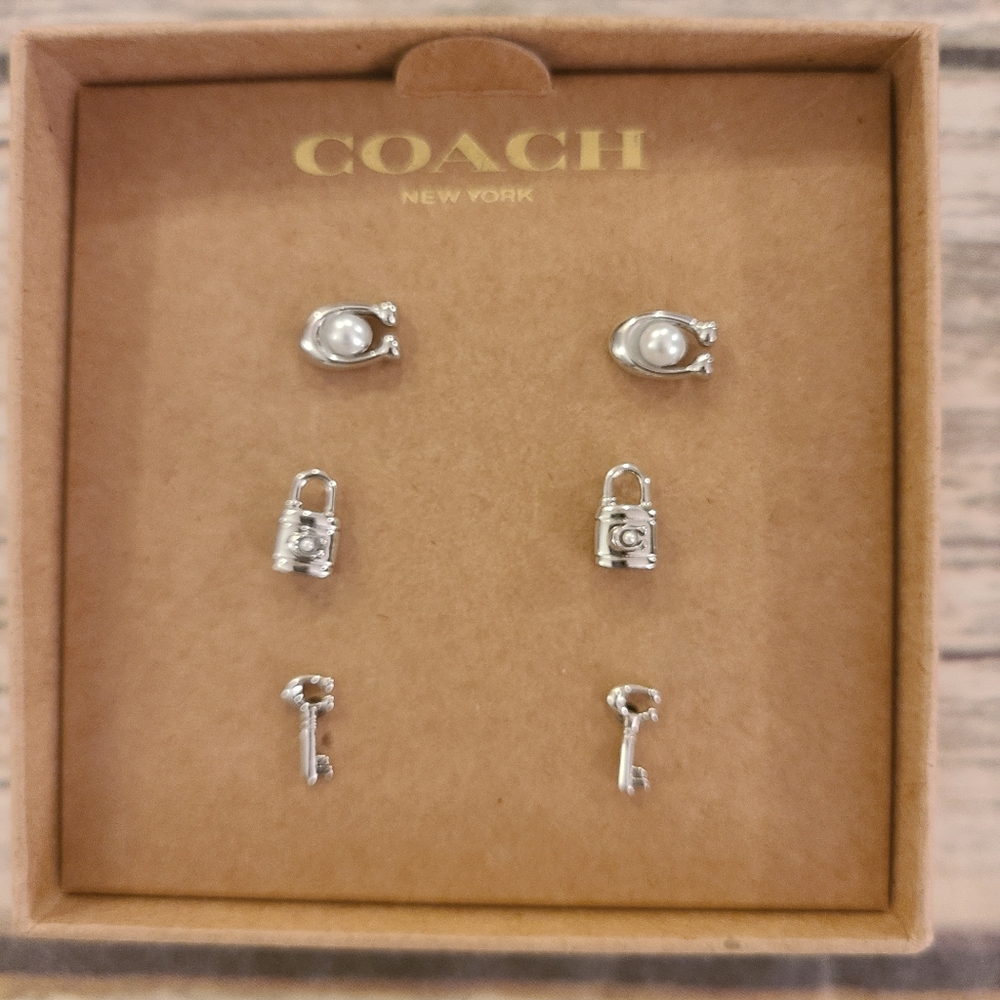 Coach Signature Logo lock and Key Silver Stud Earring Set - Picture 5 of 8